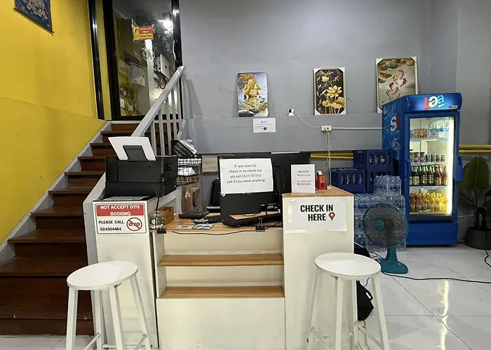 Hostel Sukhum Huai Khwang *