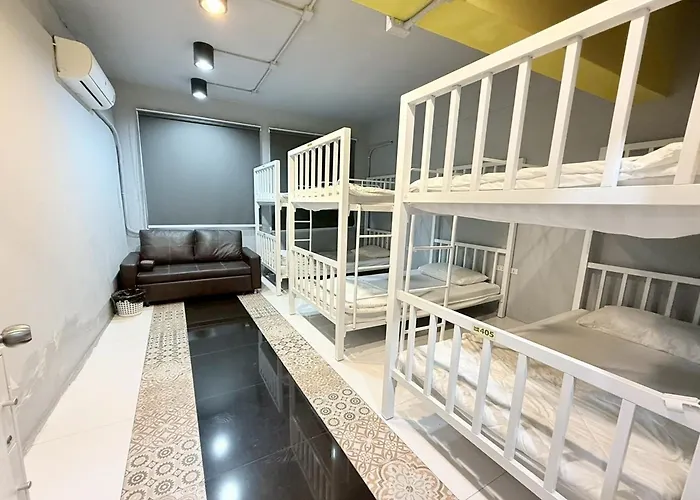 Sukhum Huai Khwang * Bangkok