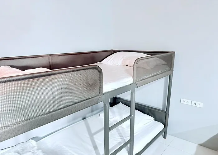 Hostel Sukhum Huai Khwang Bangkok