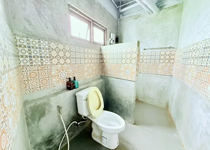 Sukhum Huai Khwang Hostel Bangkok