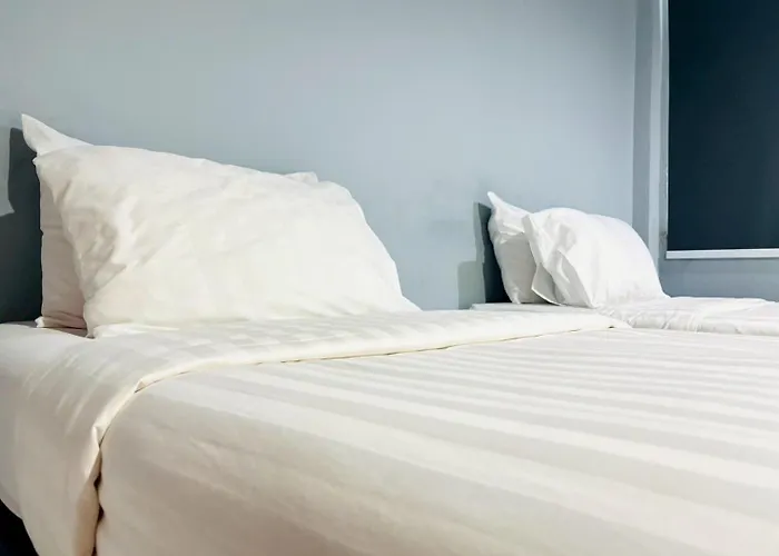 Sukhum Huai Khwang Hostel Bangkok