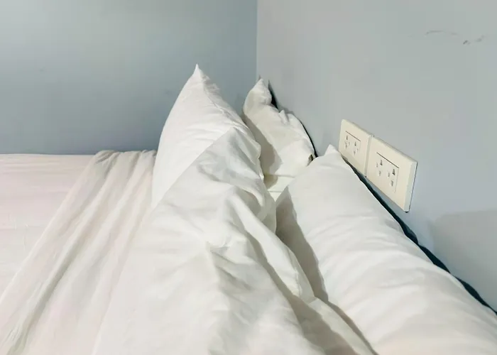 Hostel Sukhum Huai Khwang Bangkok